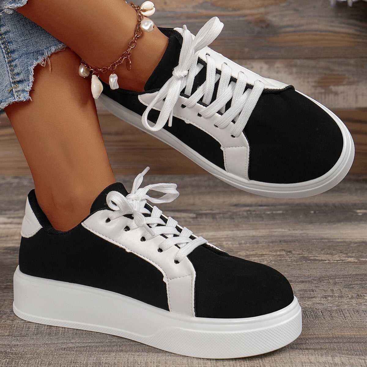 RetroFlex™ – Women's Sneakers with Retro Flair for Everyday and Sports