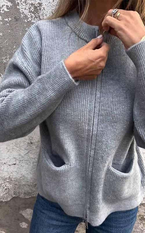 Yasmen™ Lightweight Fashion Warmth