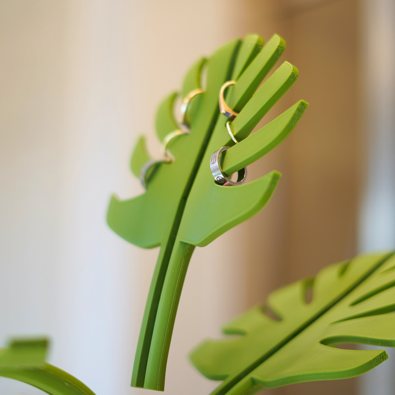 MonstaHolder™ Versatile Leaf Holder