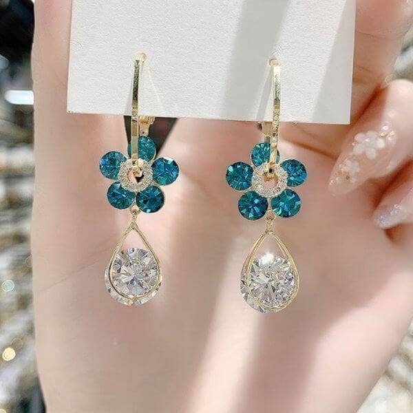 Elara™ Elegant Floral Sparkle