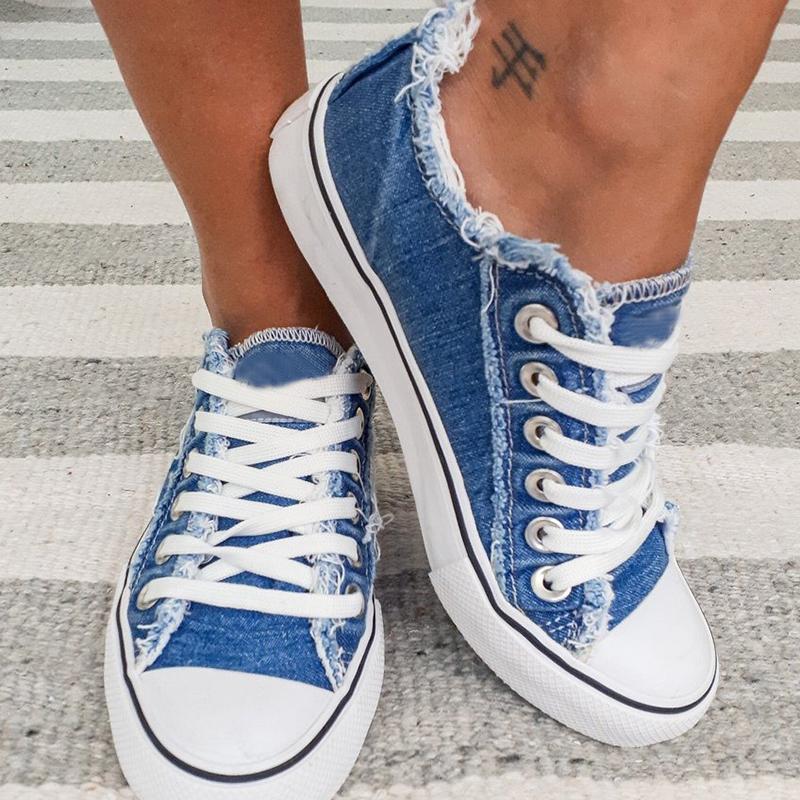 FloraWalk™ – Canvas Lace-up Sneaker with Floral Pattern