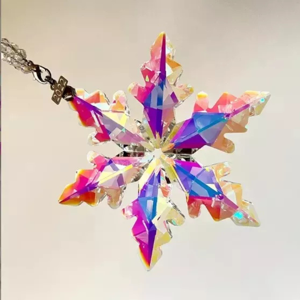 SnowGleam™ Twinkle Through Seasons