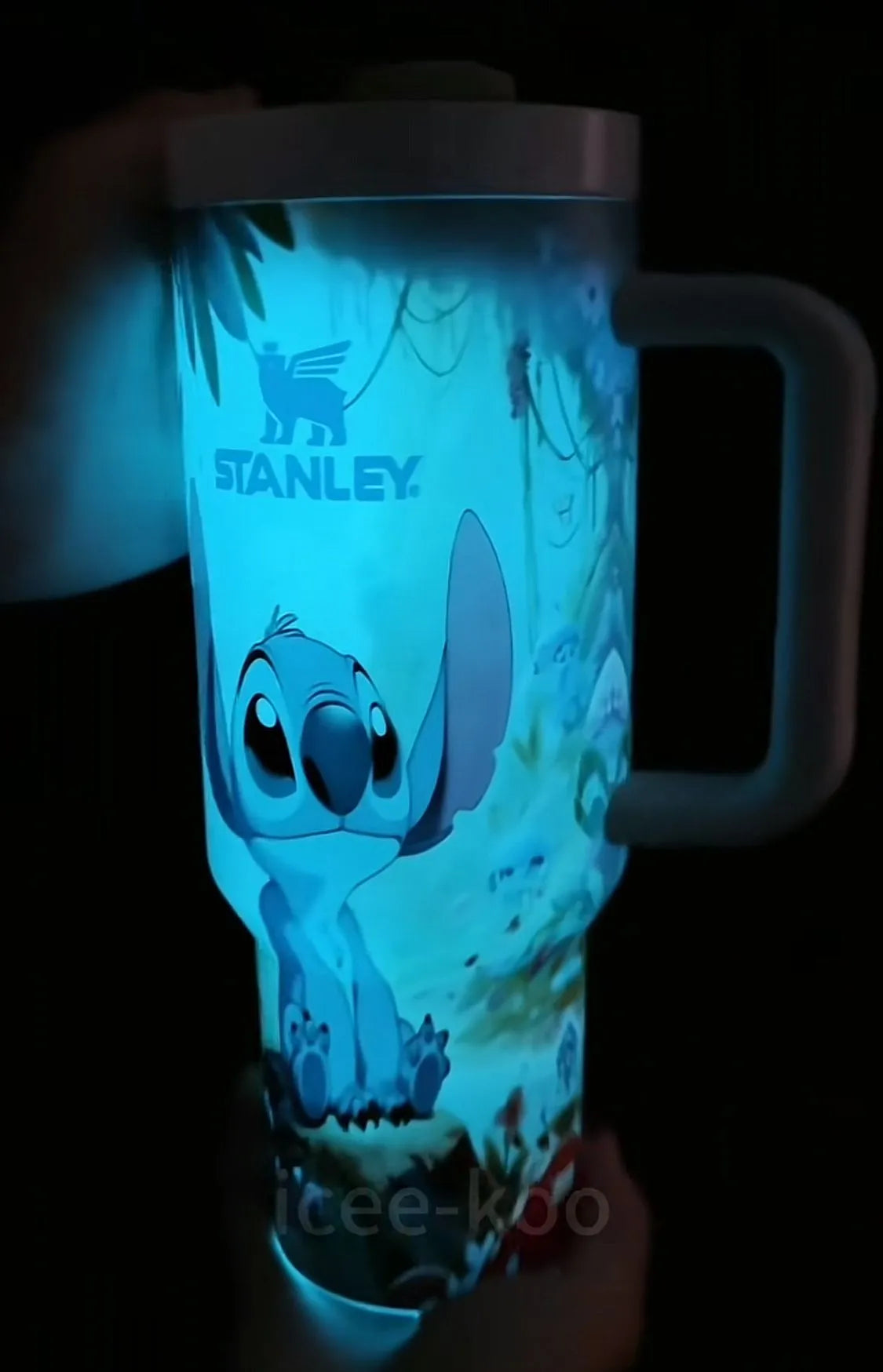 FestiveSip™ Sip With Cheer