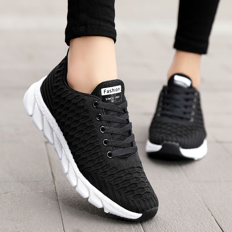 AiryMotion™ – Ultra-Lightweight Comfort Sneakers for Active Women