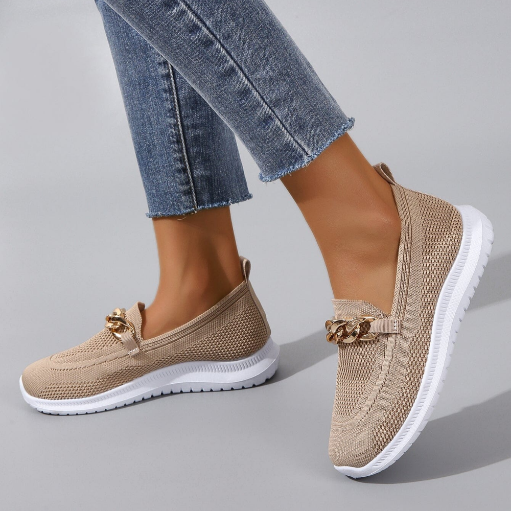 Hadley™ Statement-Making Stride