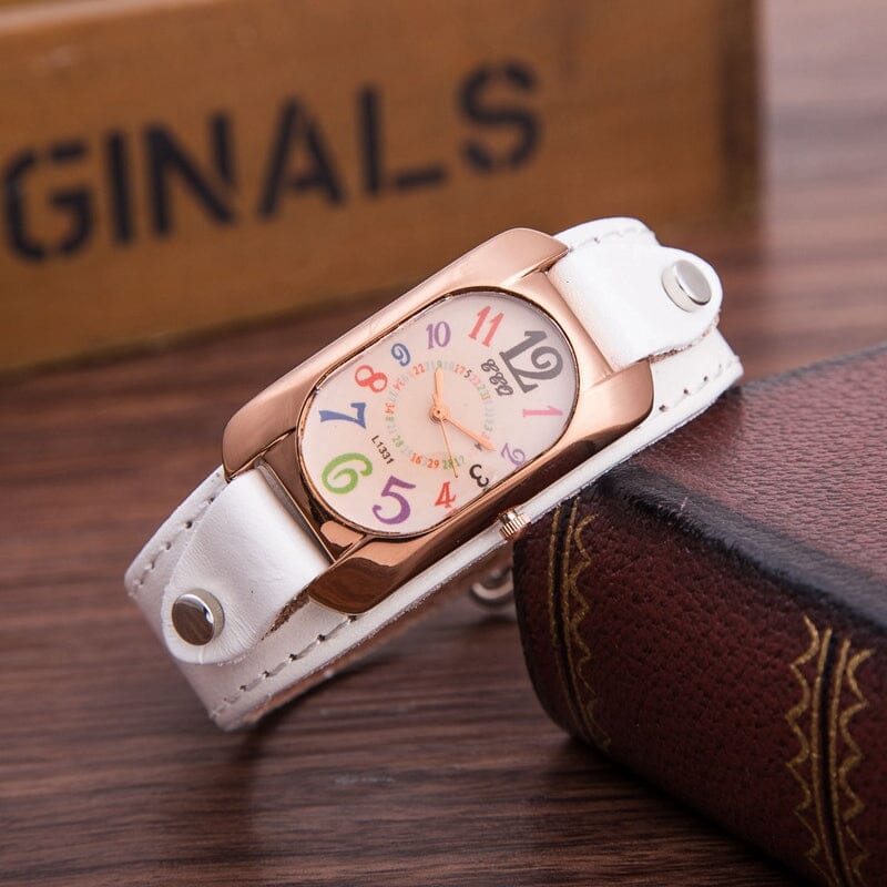 QuartzLuxe™ Chic Retro Watch