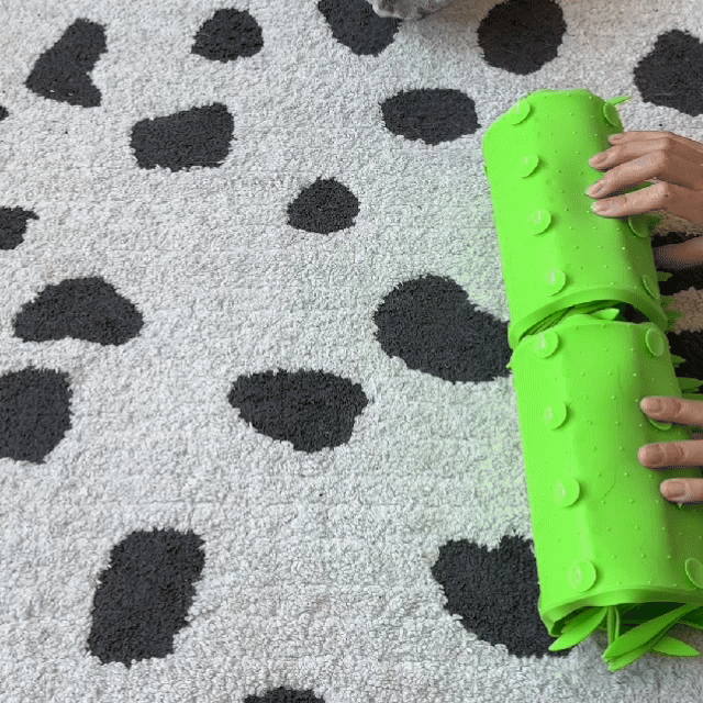 NeatNibble™ Worry-Free Food Mat