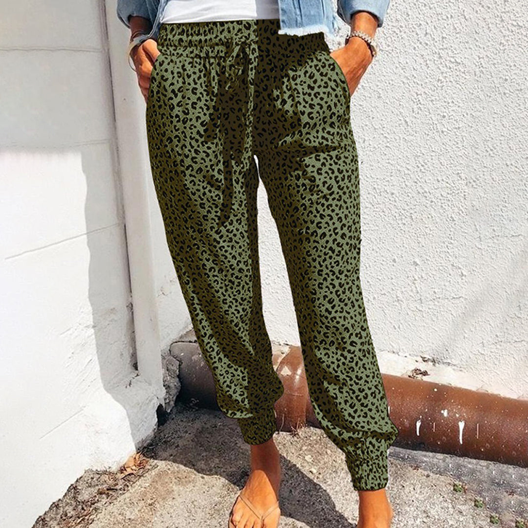 Kleo - Comfortable Women's Casual Pants with Leopard Pattern