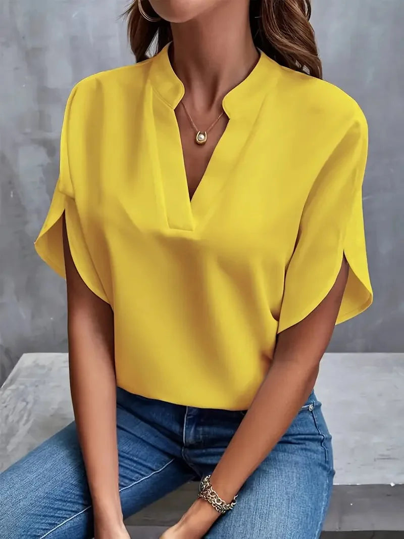 Isalie – Elegant V-Neck Blouse with flowing fabric
