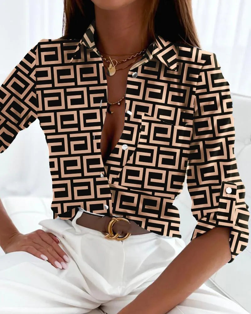 Women's striped blouse – regular fit and classic design