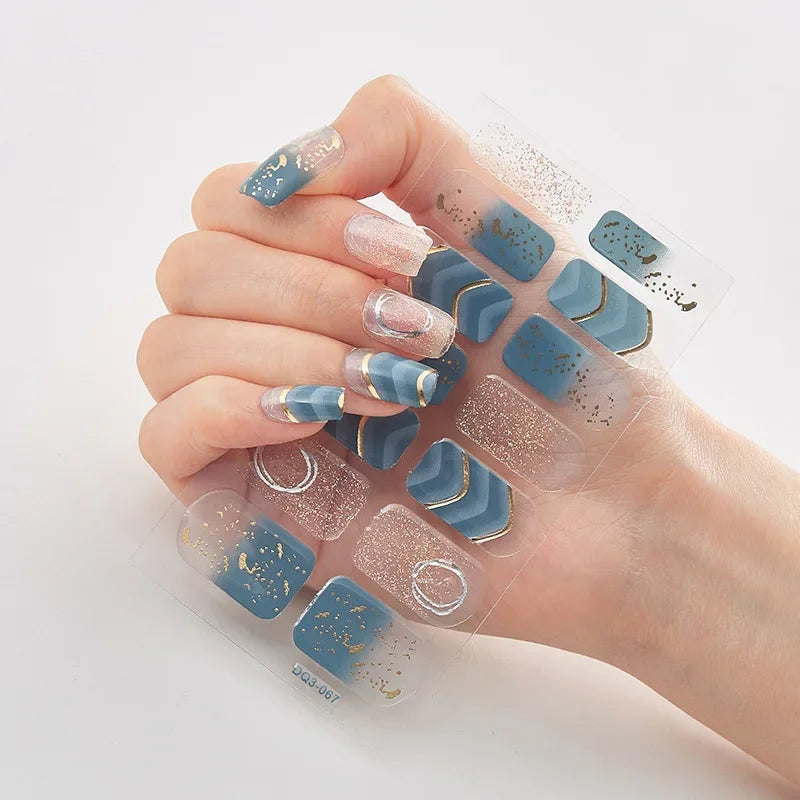 JollyNails™ Creative Holiday Nails