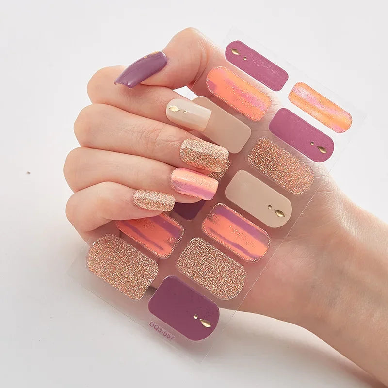 JollyNails™ Creative Holiday Nails