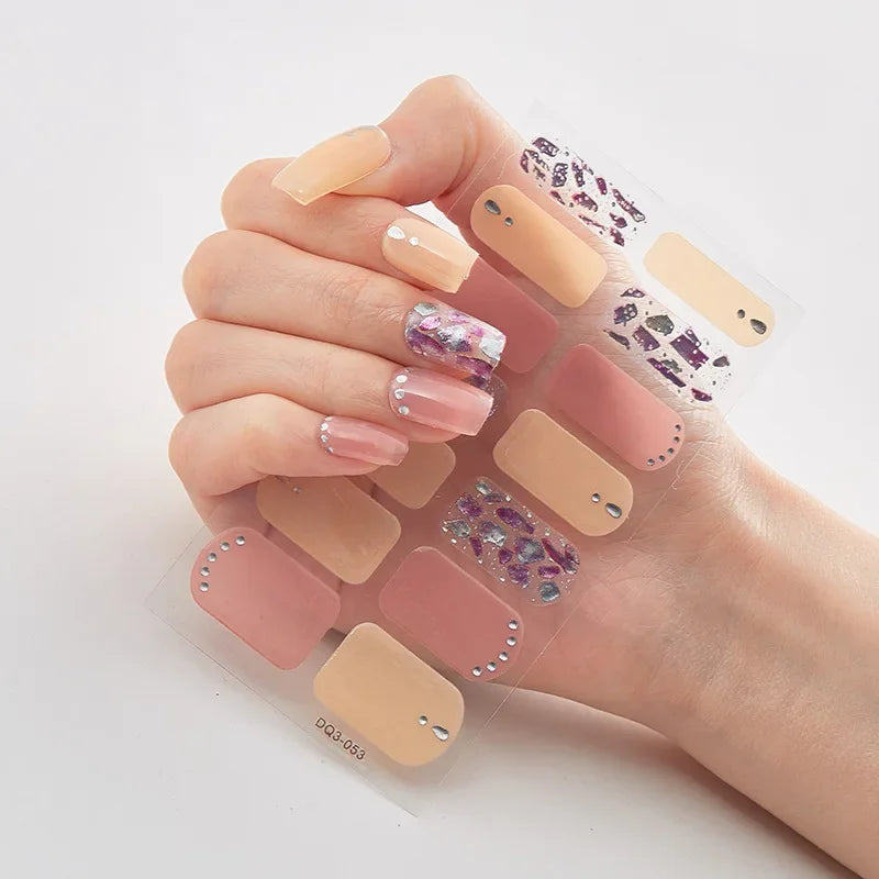 JollyNails™ Creative Holiday Nails