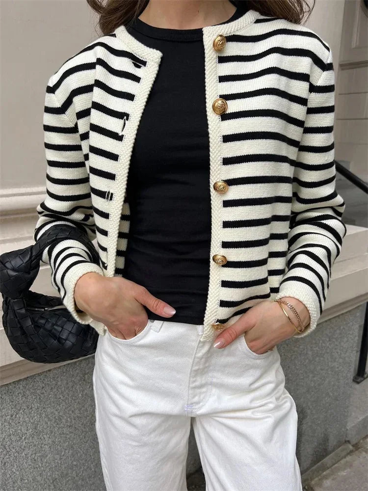 Akiko™ Laidback Luxe Vibes