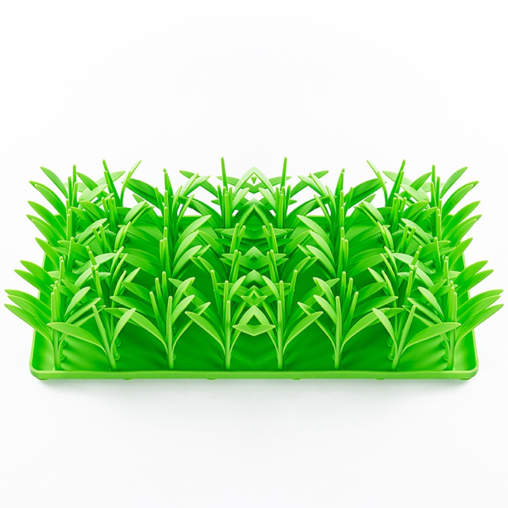 NeatNibble™ Worry-Free Food Mat