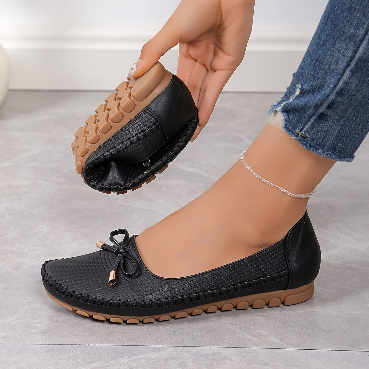 Velurette™ – Elegant Women's Loafers with Bow Design