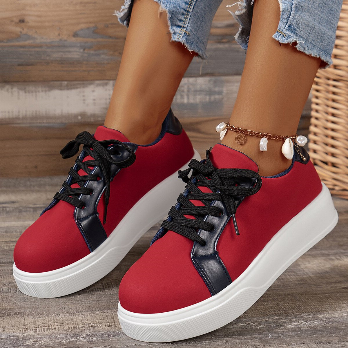 RetroFlex™ – Women's Sneakers with Retro Flair for Everyday and Sports