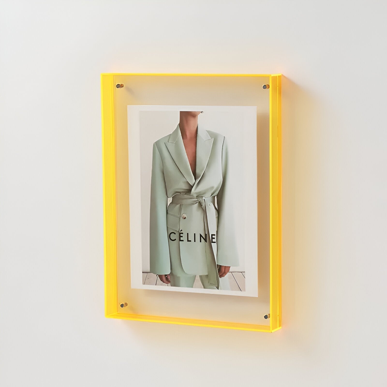 ClearFrame™ Modern Minimalist Showcase