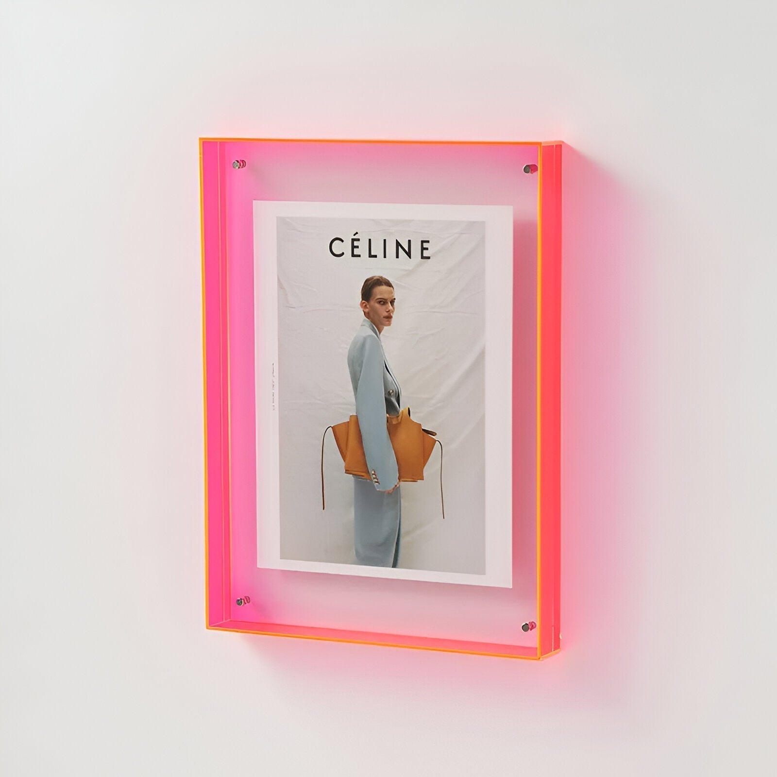 ClearFrame™ Modern Minimalist Showcase