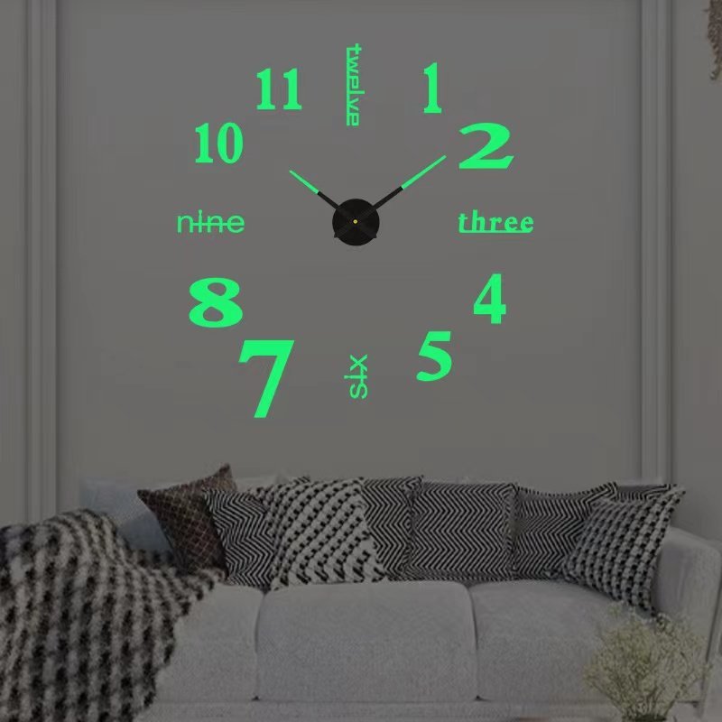 UrbanClock™ Modern Home Statement