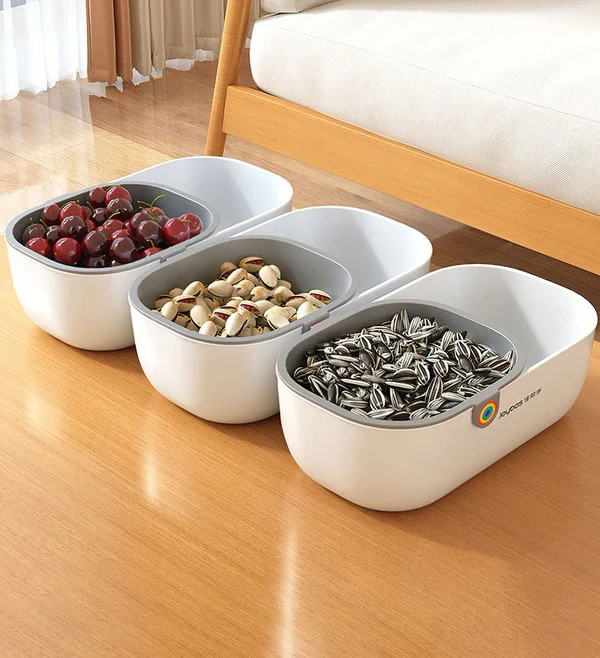 NeatNosh™ Mess-Free Snacking Anywhere