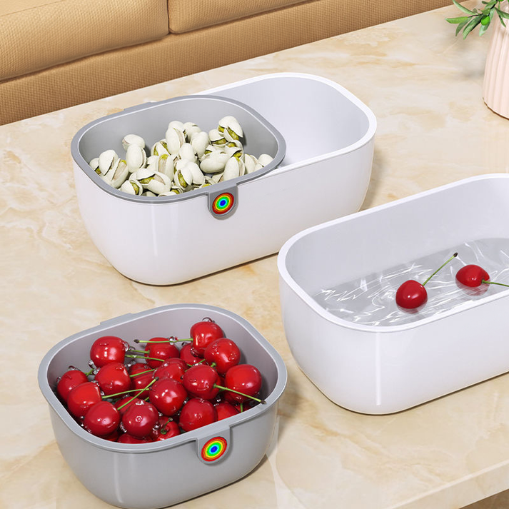 NeatNosh™ Mess-Free Snacking Anywhere