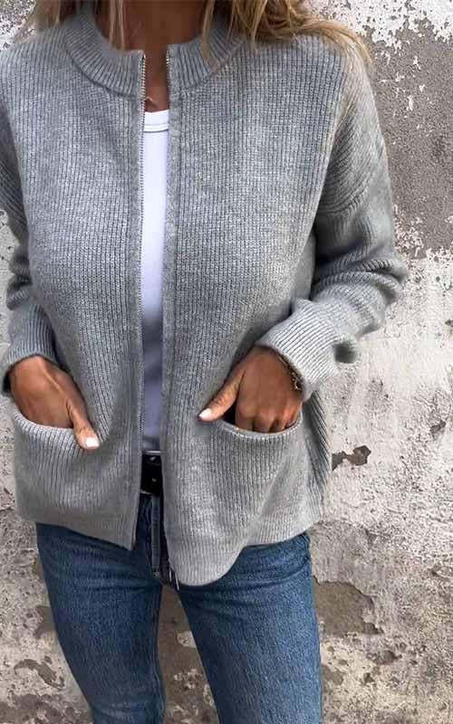 Yasmen™ Lightweight Fashion Warmth