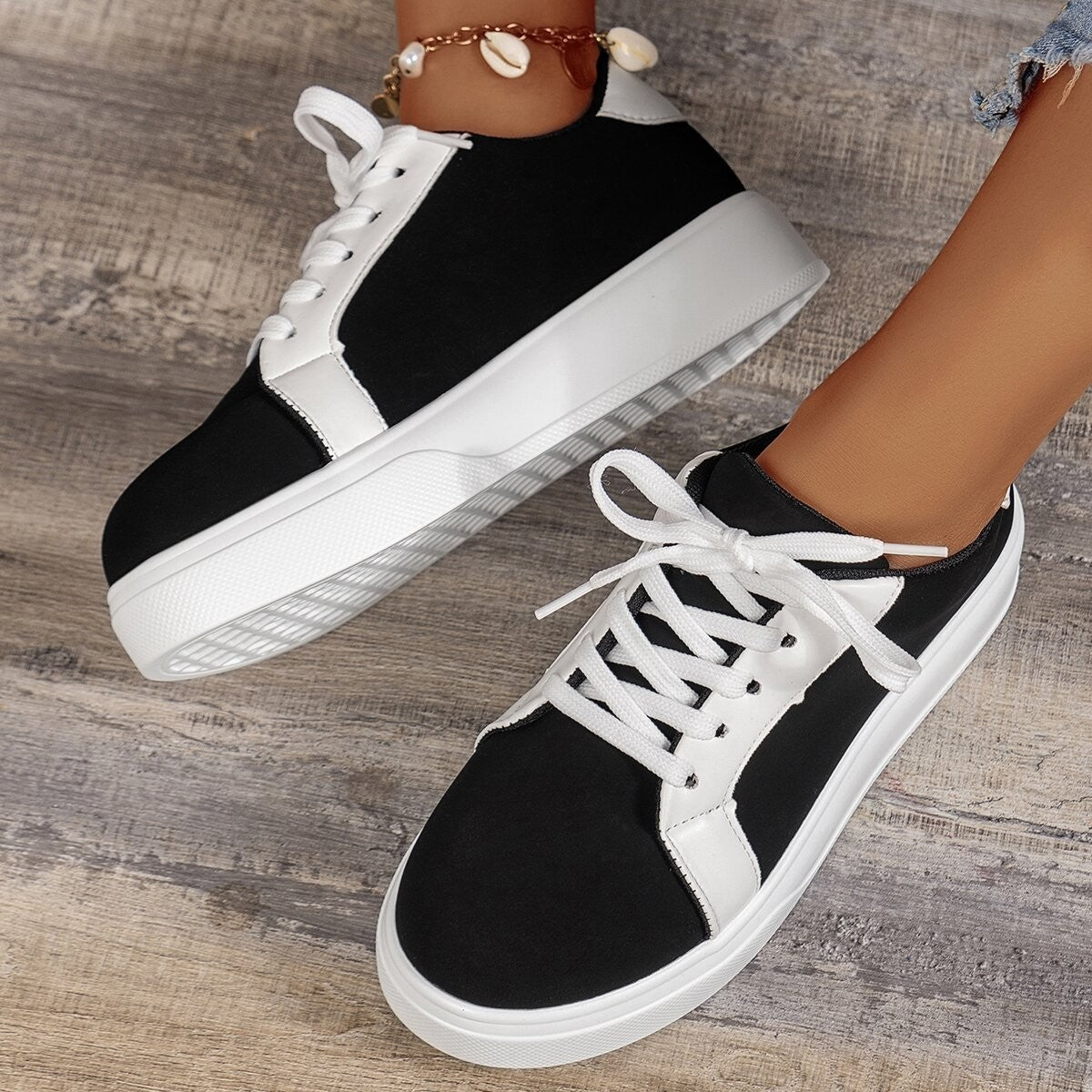 RetroFlex™ – Women's Sneakers with Retro Flair for Everyday and Sports