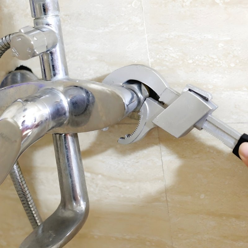 WrenchEase™ Clean Pipe Solution