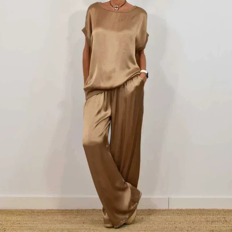 Calista™ Elegant and Stylish Ensemble