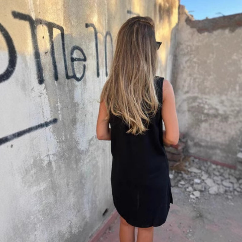 Emmi™ Sleeveless Buttoned Dress