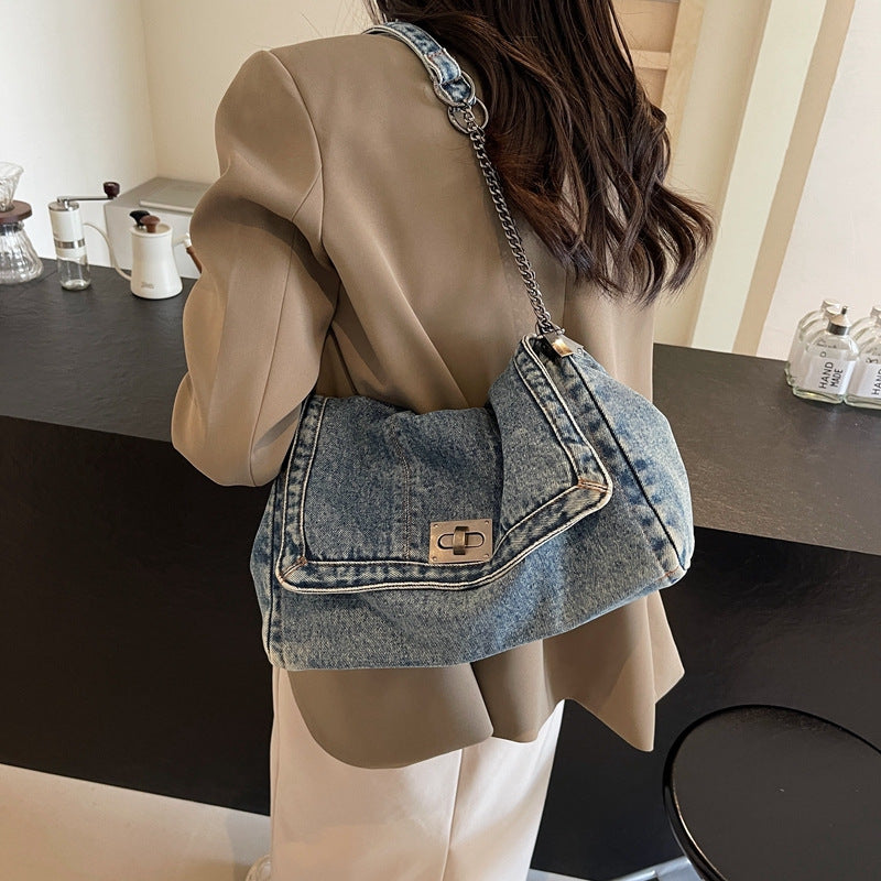RetroCarry™ Spacious Vintage Charm