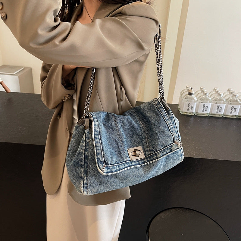 RetroCarry™ Spacious Vintage Charm