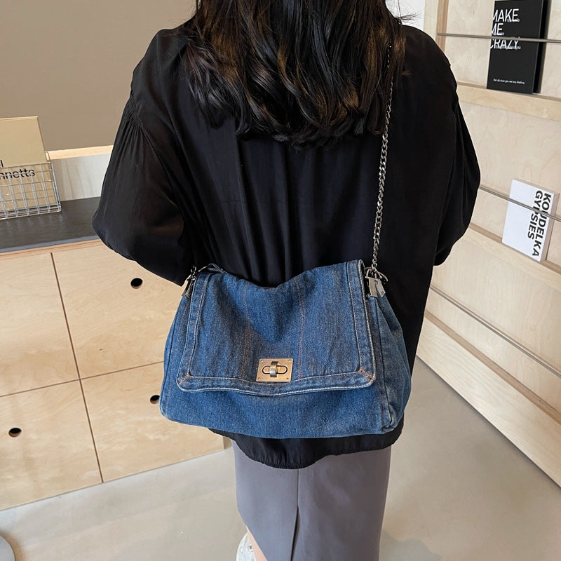 RetroCarry™ Spacious Vintage Charm