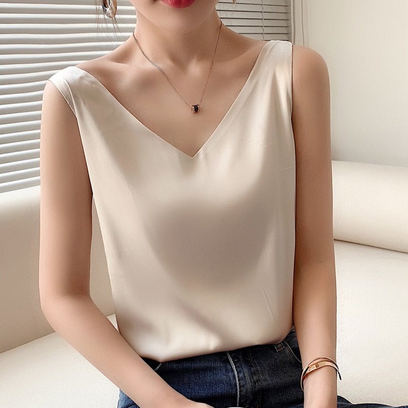 Elisabetha – Schlanke Seiden-Tanktop mit V-Ausschnitt für Damen